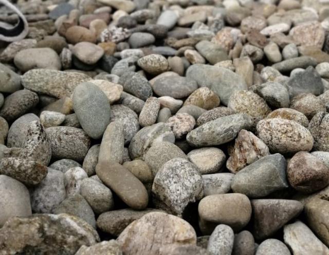 Галька речная пестрая (20-40 мм.)  купить в Улан-Уде от производителя, без посредников