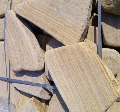 Kamenclub.ru: Песчаник пластушка галтованный желтый с рисунком (3 см)  купить в Улан-Уде плитняк - пластушка желтый песчаник 21000 руб/м3   фото КАМЕНЬ КЛУБ