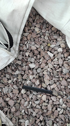 Kamenclub.ru: Мраморная крошка (щебень галтованный розовый) фр.20-40 мм.  купить в Улан-Уде мрамор розовый, красный оголтованный округлый щебень  15000 руб/т   фото КАМЕНЬ КЛУБ