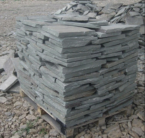 Kamenclub.ru: Песчаник пластушка серо-зеленый (1,5 см)  купить в Улан-Уде плитняк - пластушка серо-зеленый, серый, зеленый пластушка рваная ландшафтная колотая 10200 руб/м3   фото КАМЕНЬ КЛУБ