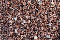Kamenclub.ru: Мраморная крошка (щебень галтованный розовый) фр.40-70 мм.  купить в Улан-Уде мрамор розовый, красный галтовка мраморная щебня 15000 руб/т   фото КАМЕНЬ КЛУБ