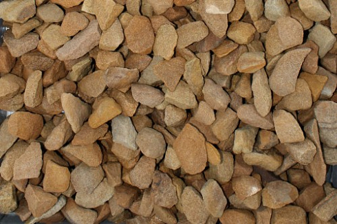 Kamenclub.ru: Щебень крошка желтый (песчаник) фр. 20-40 мм.  купить в Улан-Уде песчаник бежевый рыжий каменная крошка песчаника 9500 руб/т   фото КАМЕНЬ КЛУБ