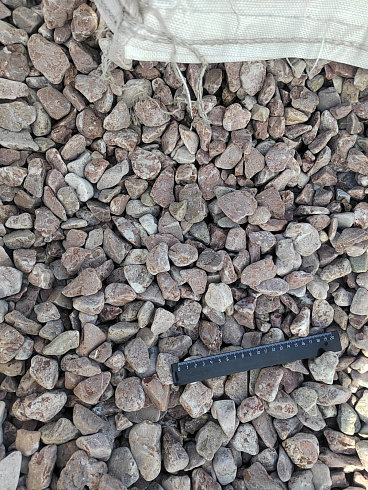 Kamenclub.ru: Мраморная крошка (щебень галтованный розовый) фр.20-40 мм.  купить в Улан-Уде мрамор розовый, красный оголтованный округлый щебень  15000 руб/т   фото КАМЕНЬ КЛУБ