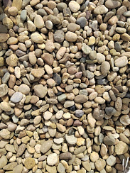 Kamenclub.ru: Галька речная окат рыжая фр. 20-40 мм. купить  в Улан-Уде галька речная окатанная рыжая желтая серая округлая речная галька 5000 руб/т   фото КАМЕНЬ КЛУБ