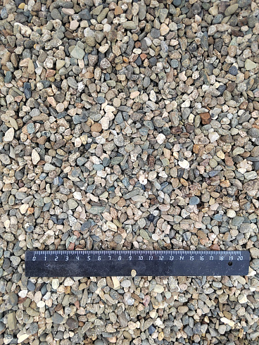 Kamenclub.ru: Галька речная окат (серая) фр.5-10 мм купить  в Улан-Уде галька речная серая, серый, темно-серый, светло-серый, коричневый речная окатанная галька декоративная ландшатфная 5000 руб/т   фото КАМЕНЬ КЛУБ