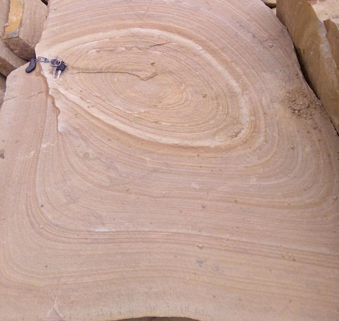 Kamenclub.ru: Форматный камень (плаха) пошаговая дорожка от 70-150 см (4 -12 см)  купить в Улан-Уде плитняк  форматный плаха желтый песчаник 9 000 руб/т   фото КАМЕНЬ КЛУБ