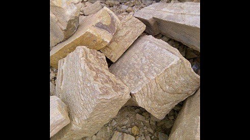 Kamenclub.ru: Песчаник пластушка желтый с рисунком (4-6 см)  купить в Улан-Уде плитняк пластушка желтый с рисунком песчаник 9 000 руб/м3   фото КАМЕНЬ КЛУБ