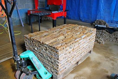 Kamenclub.ru: Песчаник (лапша) art PSG-3-01  купить в Улан-Уде    2300 руб/кв.м   фото КАМЕНЬ КЛУБ