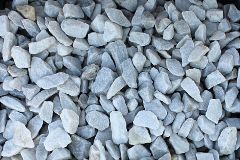 Kamenclub.ru: Мраморная крошка, щебень, цвет-белый, фр. 40-70 мм.  купить в Улан-Уде мрамор белый молочный айвори мраморный каменный декоративный  12000 руб/т   фото КАМЕНЬ КЛУБ