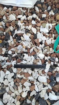 Kamenclub.ru: Мраморная крошка (щебень галтованный микс:белый-зеленый-розовый) фр.20-40 мм.  купить в Улан-Уде мрамор белый, зеленый, розовый мрамор декоративный (галтовка) 15500 руб/т   фото КАМЕНЬ КЛУБ