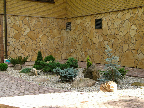 Kamenclub.ru: Песчаник пластушка желтый с разводом под дерево (2 см)  купить в Улан-Уде плитняк желтый с разводами, желтый, рыжий, серый песчаник пластушка рваная ландшафтная 11 000 руб/м3   фото КАМЕНЬ КЛУБ