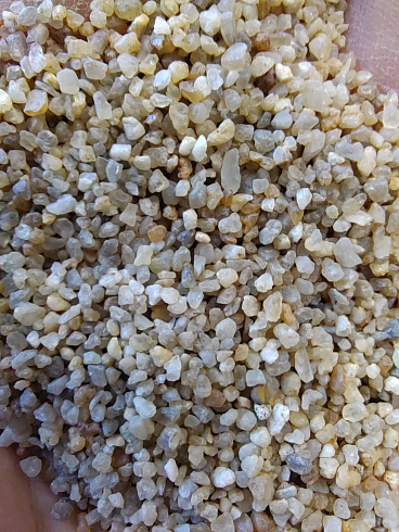 Кварцевый песок сухой фракцинированный фр. 1,6-4 мм.  купить в Улан-Уде фото Камень Клуб