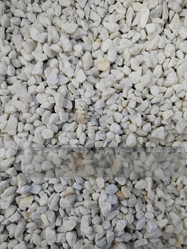 Kamenclub.ru: Мраморная крошка, щебень, цвет-белый, фр. 5-10 мм.  купить в Улан-Уде мрамор белый, айвори, молочный мраморная каменная крошка ландшафтная 12000 руб/т   фото КАМЕНЬ КЛУБ