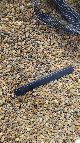 Kamenclub.ru: Галька окат (серо-желтая) фр.5-10 мм. купить  в Улан-Уде галька речная рыжий, желтый, рыжий, серо-желтый речная окатанная галька декоративная 5000 руб/т   фото КАМЕНЬ КЛУБ