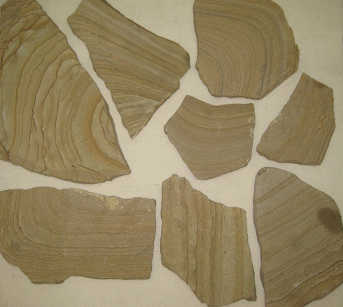 Kamenclub.ru: Песчаник пластушка желтый с разводом под дерево (2 см)  купить в Улан-Уде плитняк желтый с разводами, желтый, рыжий, серый песчаник пластушка рваная ландшафтная 11 000 руб/м3   фото КАМЕНЬ КЛУБ