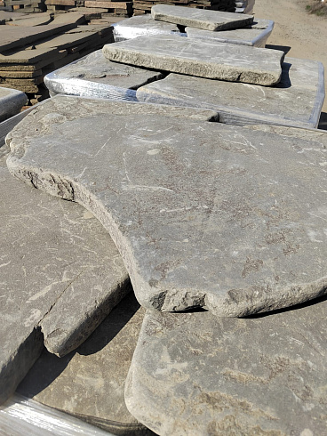 Kamenclub.ru: Песчаник галтованный для облицовки (фр. 2-5 см)  купить в Улан-Уде песчник рыжий желтый серый песчаник окатанный речной 6 000 руб/т   фото КАМЕНЬ КЛУБ