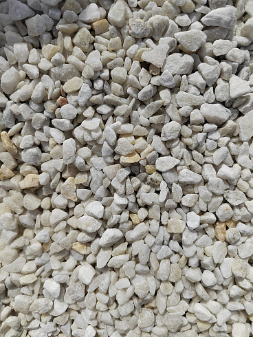 Kamenclub.ru: Мраморная крошка, щебень, цвет-белый, фр. 5-10 мм.  купить в Улан-Уде мрамор белый, айвори, молочный мраморная каменная крошка ландшафтная 12000 руб/т   фото КАМЕНЬ КЛУБ