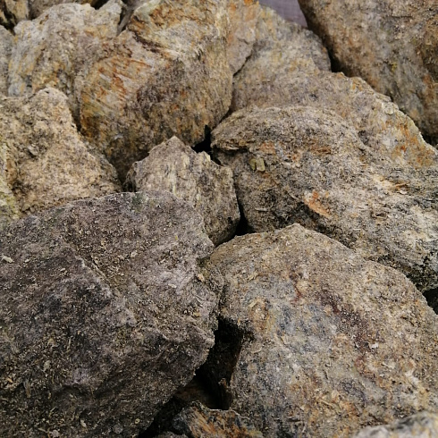 фото Змеевик салатовый  (фр. 70-100 мм)  купить в Улан-Уде в интернет-портале КАМЕНЬ КЛУБ