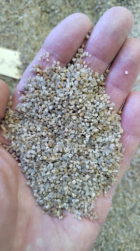 Кварцевый песок для пескоструйных работ фр. 0,8-1,6 мм.  купить в Улан-Уде фото Камень Клуб