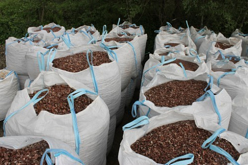 Kamenclub.ru: Мраморная крошка (щебень крошка розовый) фр. 20-40 мм.  купить в Улан-Уде мрамор розовый, красный мраморная крошка декоративная 11000 руб/т   фото КАМЕНЬ КЛУБ