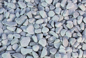 Kamenclub.ru: Мраморная крошка (щебень галтованный белый), фр.20-40 мм.  купить в Улан-Уде мрамор белый бежевый молочный мраморный щебень декоративный 17000 руб/т   фото КАМЕНЬ КЛУБ