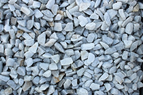 Kamenclub.ru: Мраморная крошка, щебень, цвет-белый,  фр. 20-40 мм.  купить в Улан-Уде мрамор белый молочный слоновая кость айвори  мраморная крошка ландшафтная 12000 руб/т   фото КАМЕНЬ КЛУБ