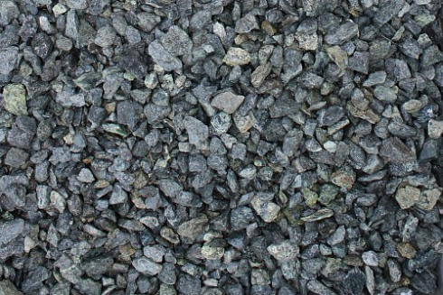 Kamenclub.ru: Щебень крошка зеленый (змеевик) фр. 3-5 мм  купить в Улан-Уде камень змеевик зеленый, салатовый светло-зеленый мраморная каменная декоративная крошка 9000 руб/т   фото КАМЕНЬ КЛУБ