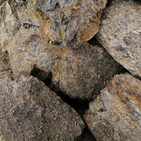 фото Змеевик салатовый  (фр. 70-100 мм)  купить в Улан-Уде в интернет-портале КАМЕНЬ КЛУБ