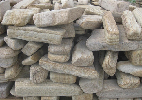 Kamenclub.ru: Песчаник пластушка галтованный желтый с рисунком (3 см)  купить в Улан-Уде плитняк - пластушка желтый песчаник 21000 руб/м3   фото КАМЕНЬ КЛУБ