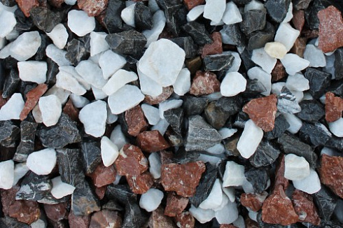 Kamenclub.ru: Мраморная крошка (щебень крошка микс: белый-зеленый-розовый) фр. 3-5 мм.  купить в Улан-Уде мрамор белый, зеленый, розовый мраморная декоративная крошка каменная 12000 руб/т   фото КАМЕНЬ КЛУБ