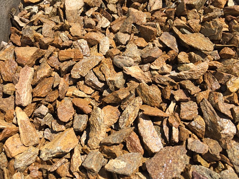 Kamenclub.ru: Щебень крошка желтый (ЗЛАТОЛИТ) фр. 5-10 мм.  купить в Улан-Уде мрамор золотистый, бежевый, желтый каменная ландшафтная декоративная крошка здатолита 8500 руб/т   фото КАМЕНЬ КЛУБ