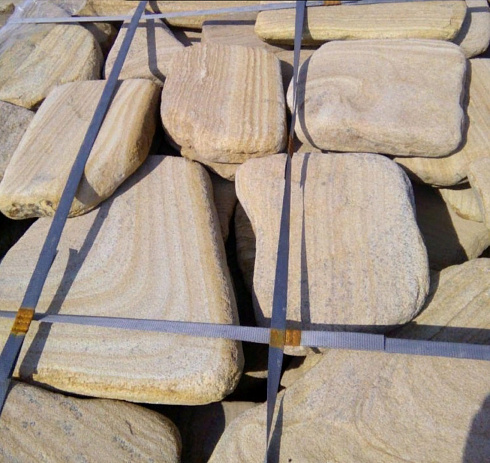 Kamenclub.ru: Песчаник пластушка галтованный желтый с рисунком (3 см)  купить в Улан-Уде плитняк - пластушка желтый песчаник 21000 руб/м3   фото КАМЕНЬ КЛУБ