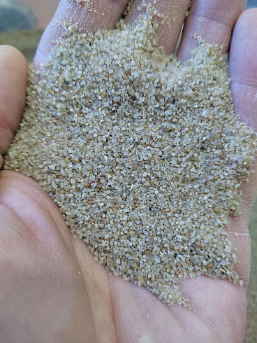 Кварцевый песок для площадок фр. 0,3 - 1 мм.  купить в Улан-Уде фото Камень Клуб