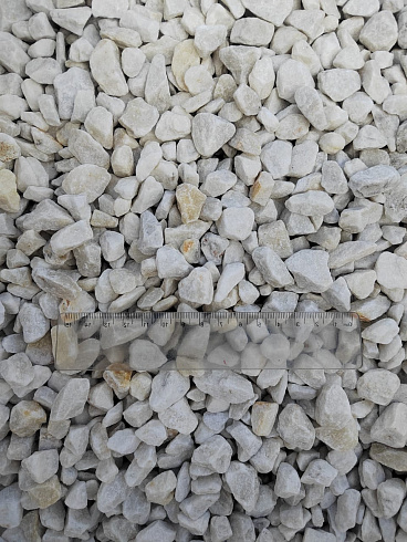 Kamenclub.ru: Мраморная крошка, щебень, цвет-белый, фр. 10-20 мм.  купить в Улан-Уде мрамор белый, молочный айвори каменная ландшафтная декоративная крошка шебня 12000 руб/т   фото КАМЕНЬ КЛУБ
